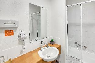 Coral Tree Inn - Cairns - 8