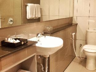 Ivory Hotel Bandung - 2