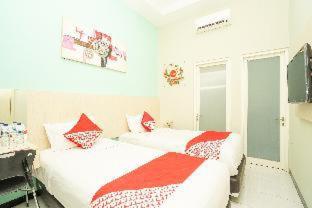 Ardhya Guesthouse Syariah by ecommerceloka - Sidoarjo - 8