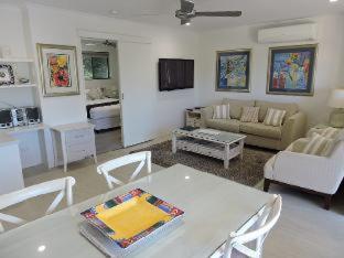 Noosa River Retreat Holiday Apartments - Noosaville - 3