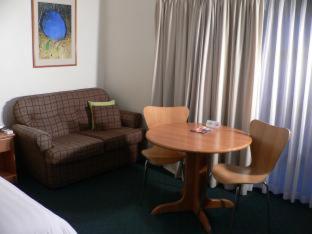 Pegasus Motor Inn and Serviced Apartments - Brisbane - 3