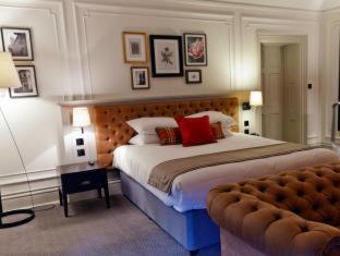De Vere Horsley Estate - Leatherhead - 1