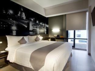 Neo Hotel Tendean Jakarta by ASTON - Giacarta - 1