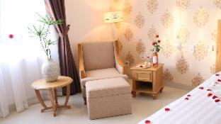 Royal Family Hotel - 1