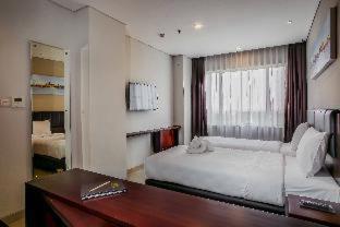 PrimeBiz Hotel Surabaya - 9