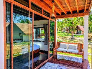 Phayamas Private Beach Resort and Island Brew - Adults Only - Ko Phayam - 4