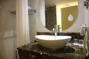 Verwood Hotel and Serviced Residence - Surabaya - 9
