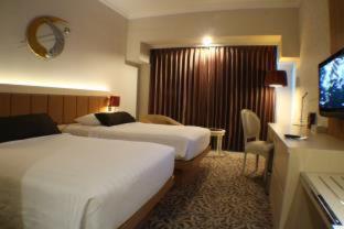 Verwood Hotel and Serviced Residence - Surabaya - 7