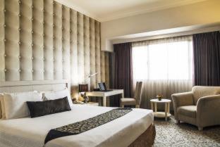 Verwood Hotel and Serviced Residence - Surabaya - 4