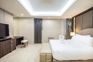 The Grand Sala Thai - 8