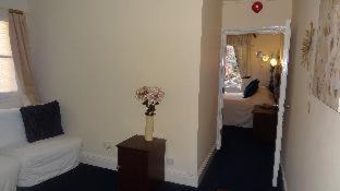Edward Hotel - Gloucester - 2