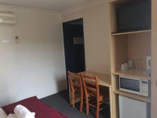 Red Cedar Motel - Muswellbrook - 4