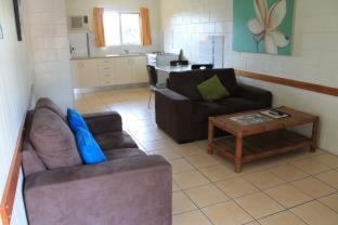 Oasis Inn Apartments - Cairns - 5