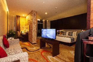 The Mira Hotel - 2
