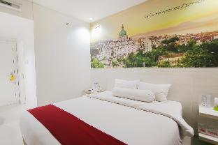 The Win Hotel Surabaya - Surabaya - 2