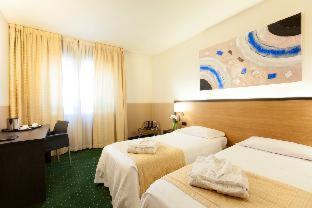 Smart Hotel King, by R Collection Hotels - Varedo - 2