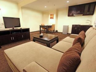 Harmoni One Convention Hotel and Service Apartments - 4