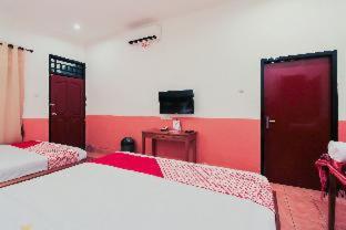 RedDoorz at Ocean 2 Gili Trawangan - 5