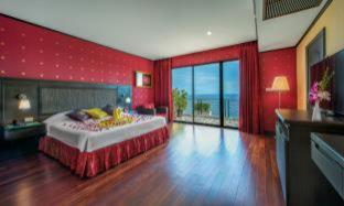 Jamahkiri Dive Resort & Spa - 1