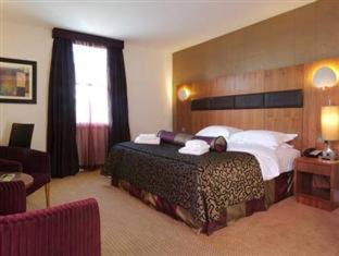 The Pinewood Hotel - 7