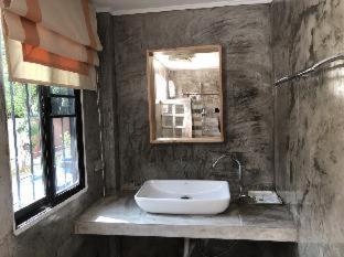 Dolphin Bay Beach Resort - 7