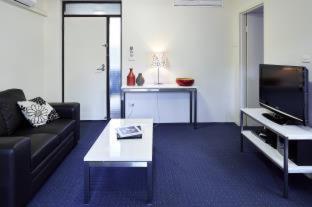 Manuka Park Serviced Apartments - 2