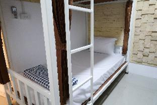 Baan URT Suratthani Airport Hotel - 9