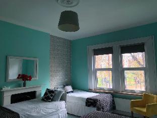 Caspian Hotel - 1