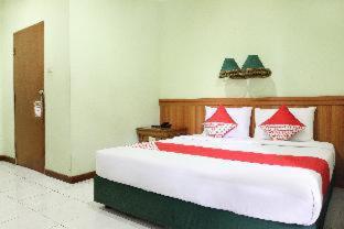 RedDoorz Plus near Kemang Raya - Jakarta - 9