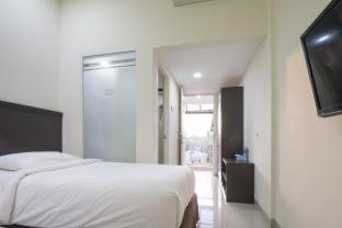 Grand Kebonsari Guesthouse - 4