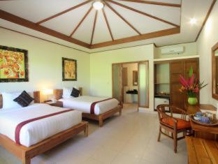 Puri Sari Beach Hotel - Labuan Bajo - 8
