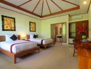 Puri Sari Beach Hotel - Labuan Bajo - 5