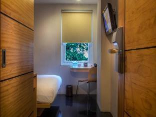 M Hotel - Jakarta - 9