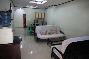 Pandu Lakeside Hotel Parapat - Parapat - 2