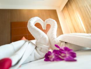 On 8 Sukhumvit Nana Bangkok by Compass Hospitality - 6