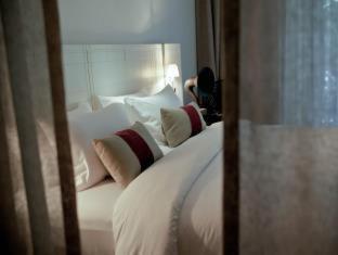 Hotel Ping Silhouette - 7