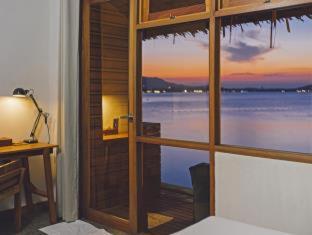 Escape Beach Resort - New Look & Improved - 2