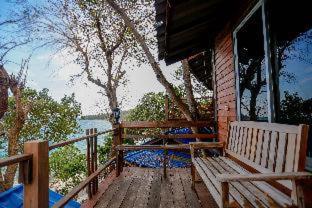 Sangthian Beach Resort - 8