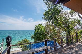 Sangthian Beach Resort - 6