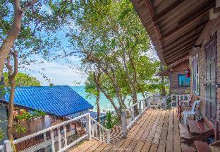 Sangthian Beach Resort - 3