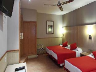 Yomo Hostal BCN Port - 3