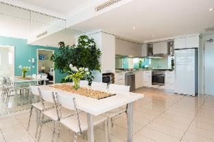 Silvershore Apartments on the Broadwater - Gold Coast - 4