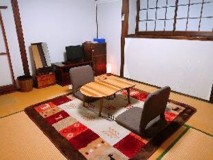 Yufuin Country Road Youth Hostel - Yufu - 1