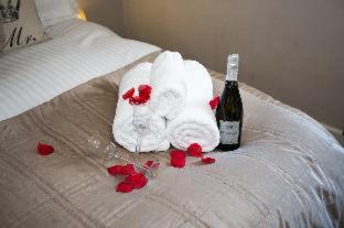 Holly Lodge Guest House with FREE off site health club - Windermere - 5