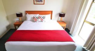 Knox International Hotel and Apartments - 2