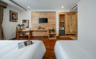Sunny Ocean Hotel & Spa - 1