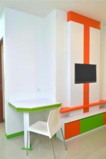 Titanium Express HomTel - 5