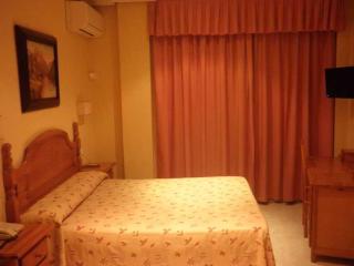 Hostal Toledo - 8