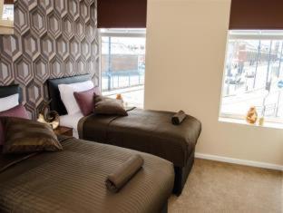 Trivelles Eccles - Manchester - 5