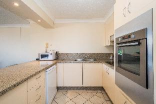 Breakers North Absolute Beachfront Apartments - Official - Gold Coast - 4